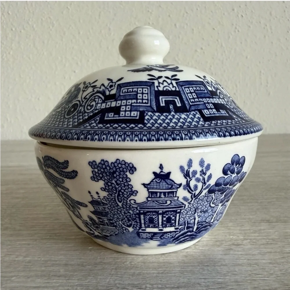 Vintage Churchill Blue Willow Creamer And Sugar Mint Condition Made In England - Picture 12 of 13